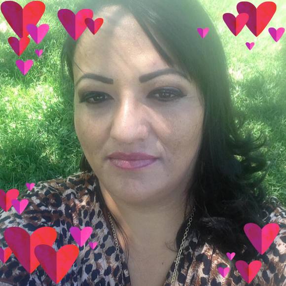 Meet your Posher, Mayra - Picture 1 of 1